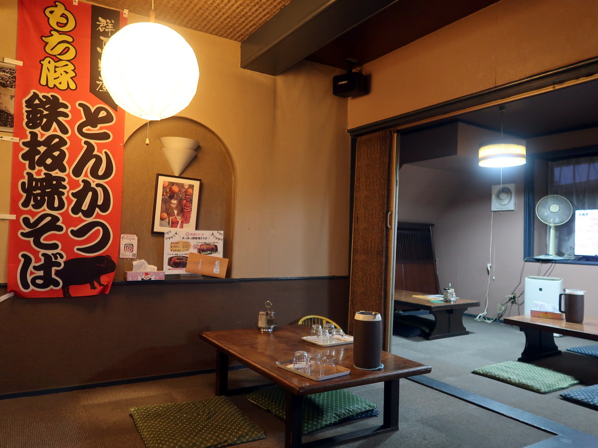 とんかつ柳ヶ瀬本店 店内の様子