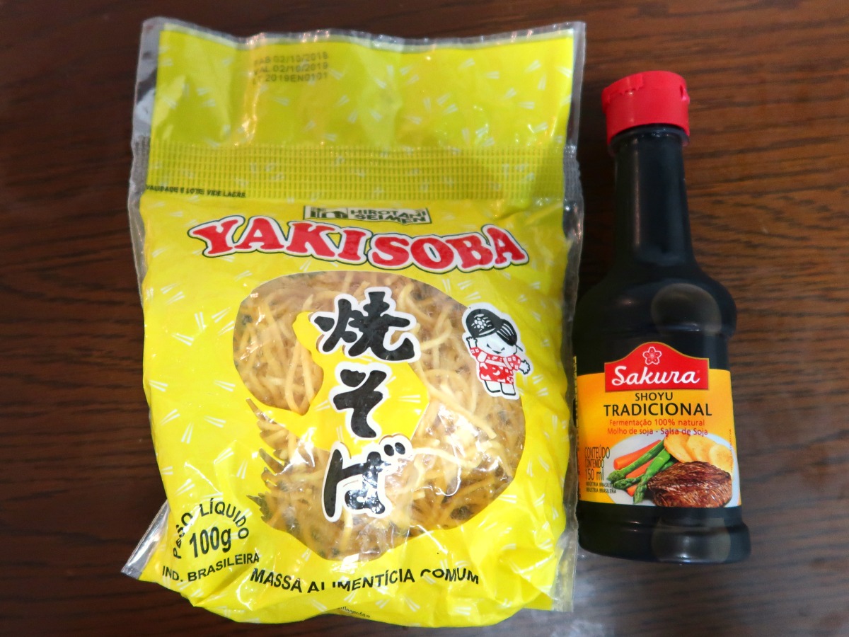 ブラジルで購入した麺と醤油