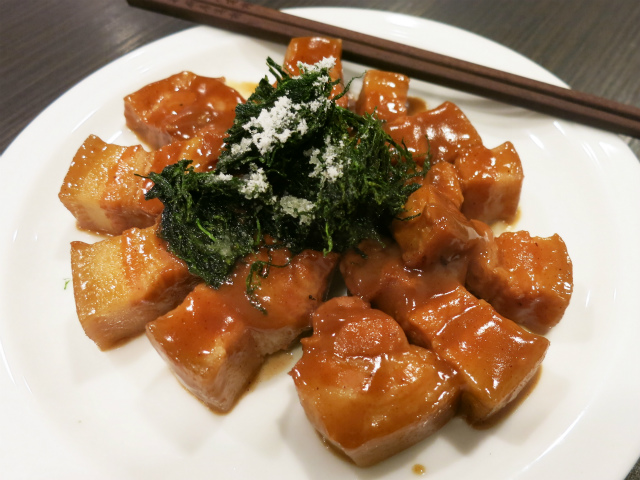 高格苔菜小方烤(特製角煮の青のり掛け) 1080円