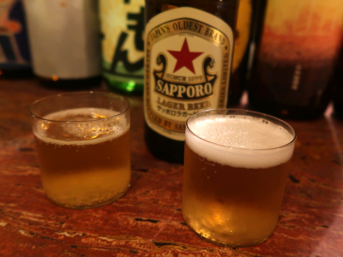 サッポロ赤星中瓶 800円