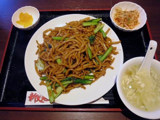 上海粗炒麺(上海太い焼きそば) ランチセット 850円