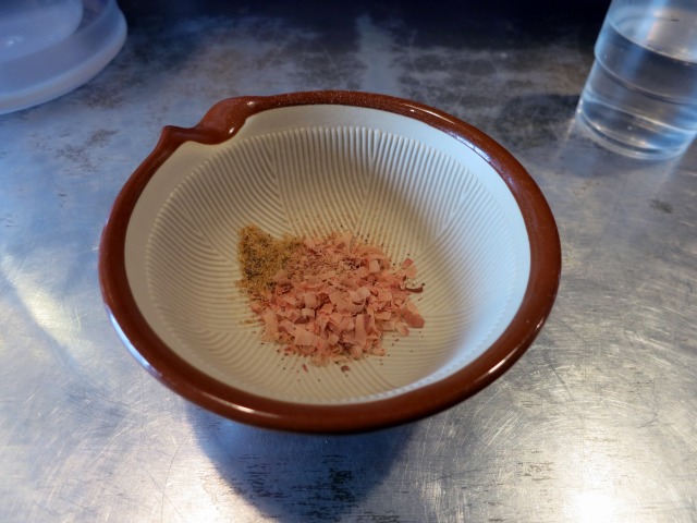 焼麺 劔 渡された擂り鉢