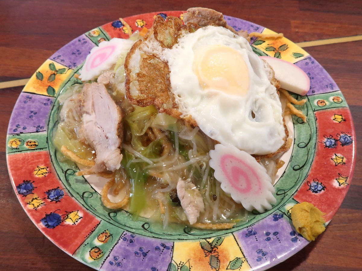 餡かけ五目焼そば(かた) 1100円
