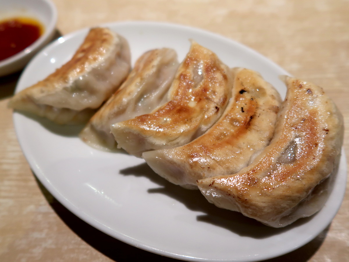 焼き餃子 580円