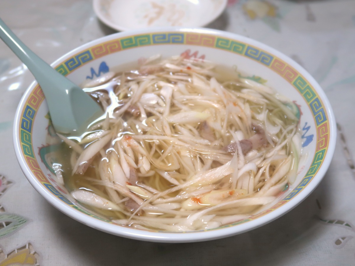 醤油ネギラーメン 770円