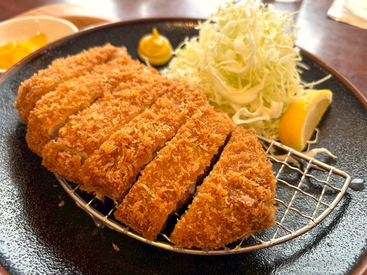 とんかつ川久 黒豚ロースかつ150g 2000円
