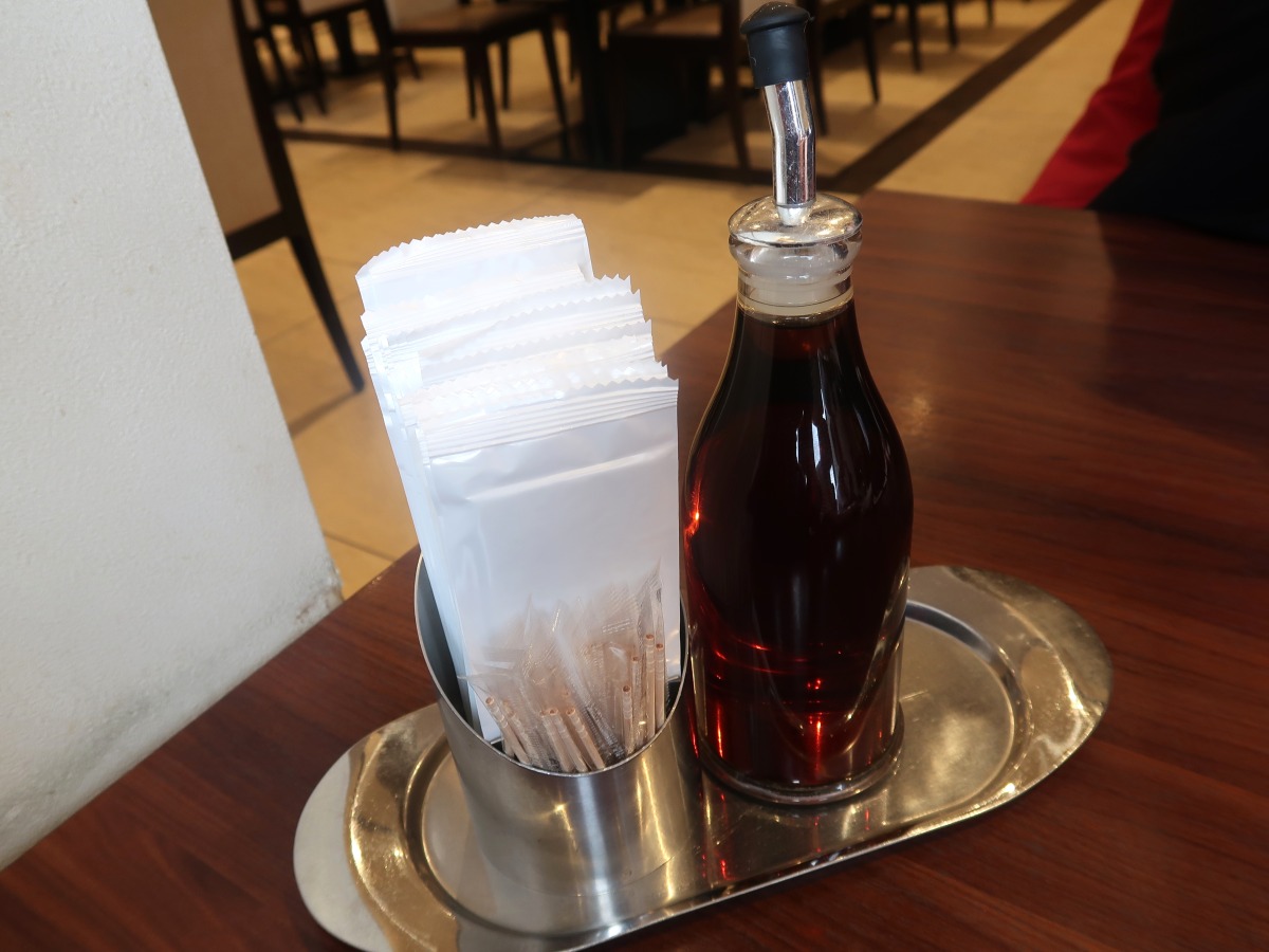 テーブルの三杯酢はマストアイテム