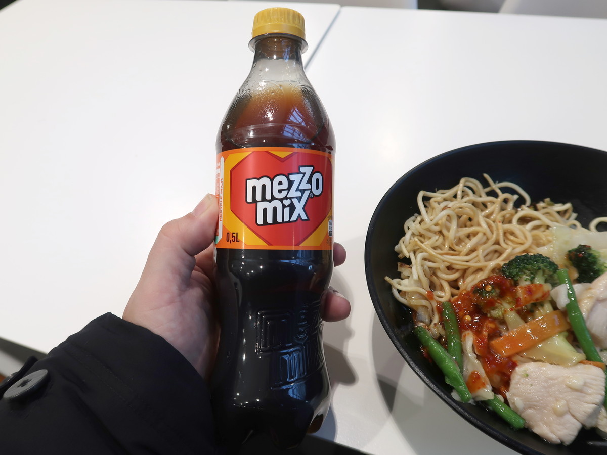 ドイツの定番ドリンク Mezzo Mix