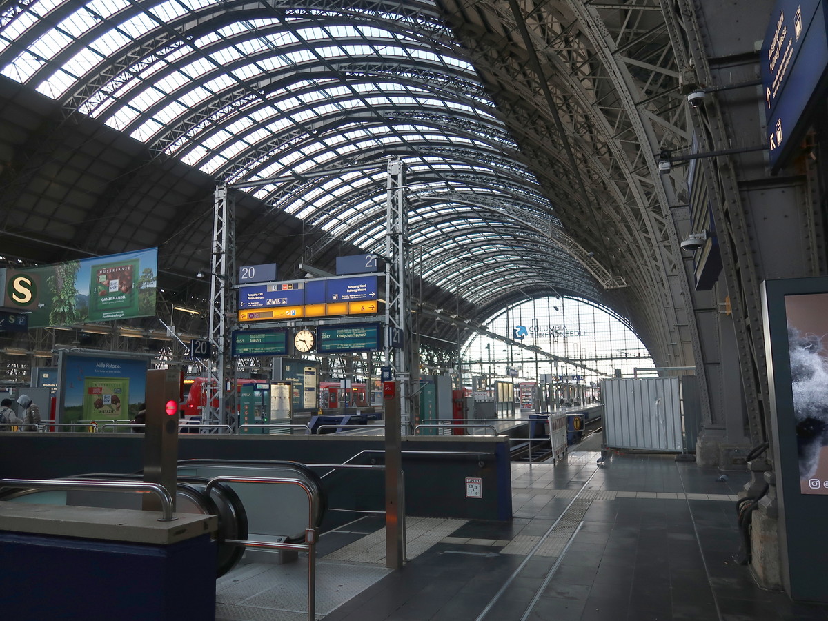 フランクフルト中央駅 内観