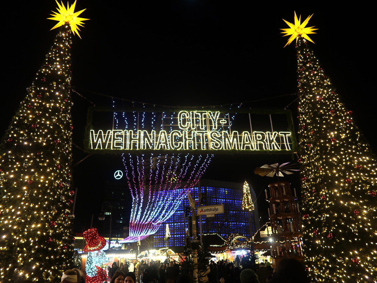 本場ドイツのクリスマス・マーケット