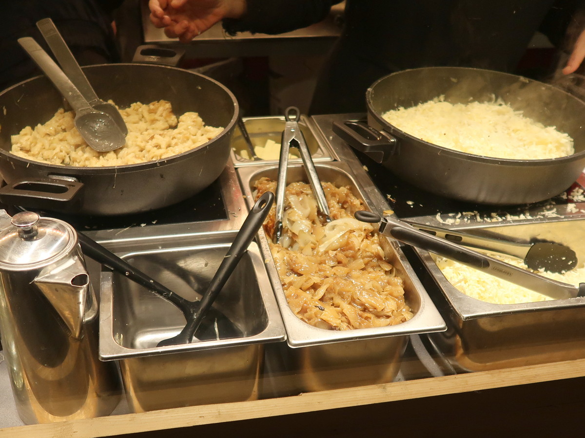 タマネギはあらかじめ仕込み済み