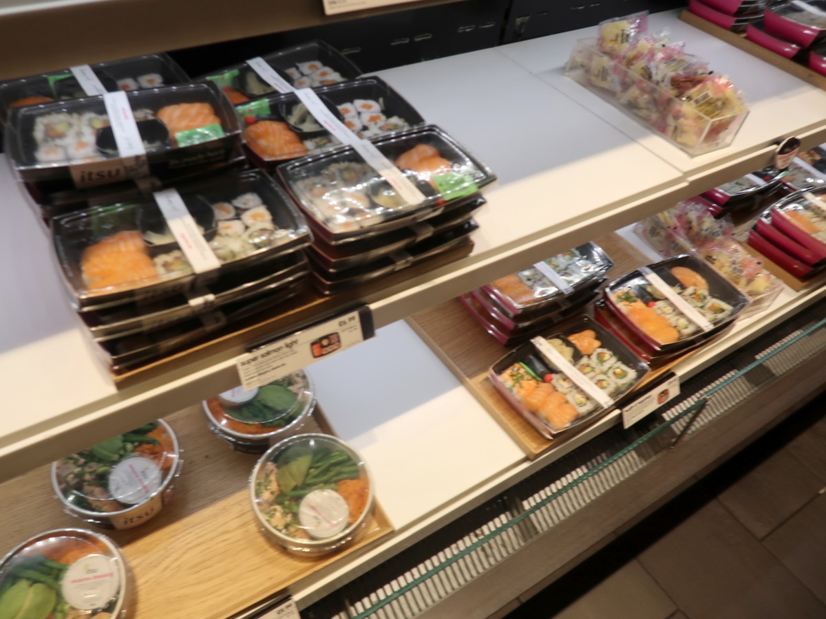 itsuの陳列棚