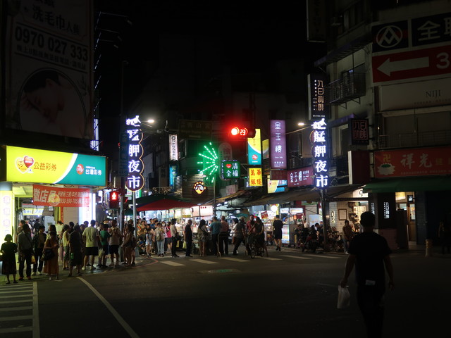 萬華で毎夜開催されている艋舺夜市